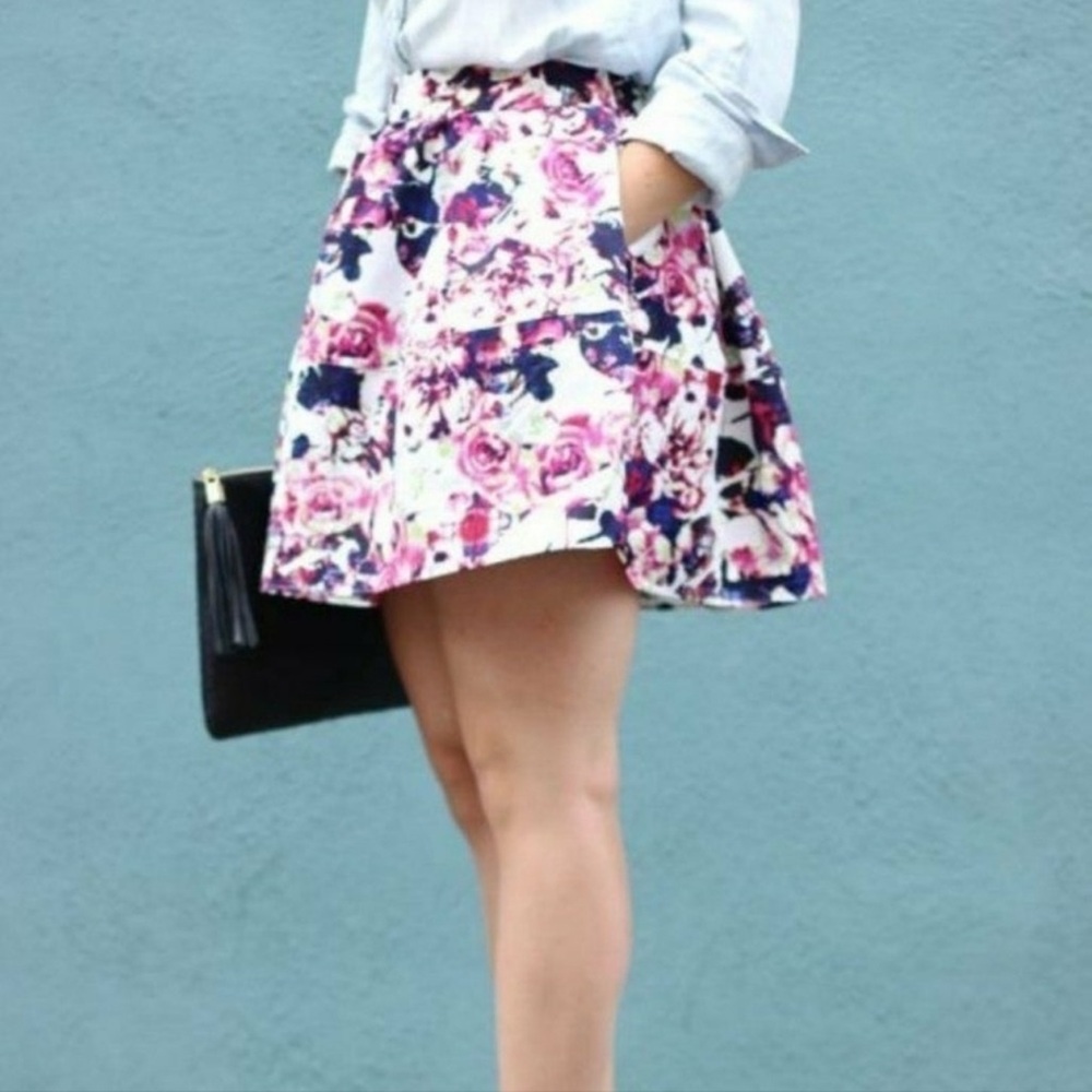 EXPRESS | Mini Floral Print Skirt